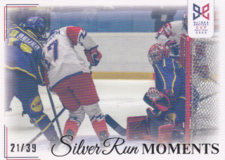 YOUNG LIONS U18 HLINKA/GRETZKY CUP 2023 - Tittlbach v šanci před gólmanem Livem č. SRM-33 Silver Run Moments Rainbow x/39